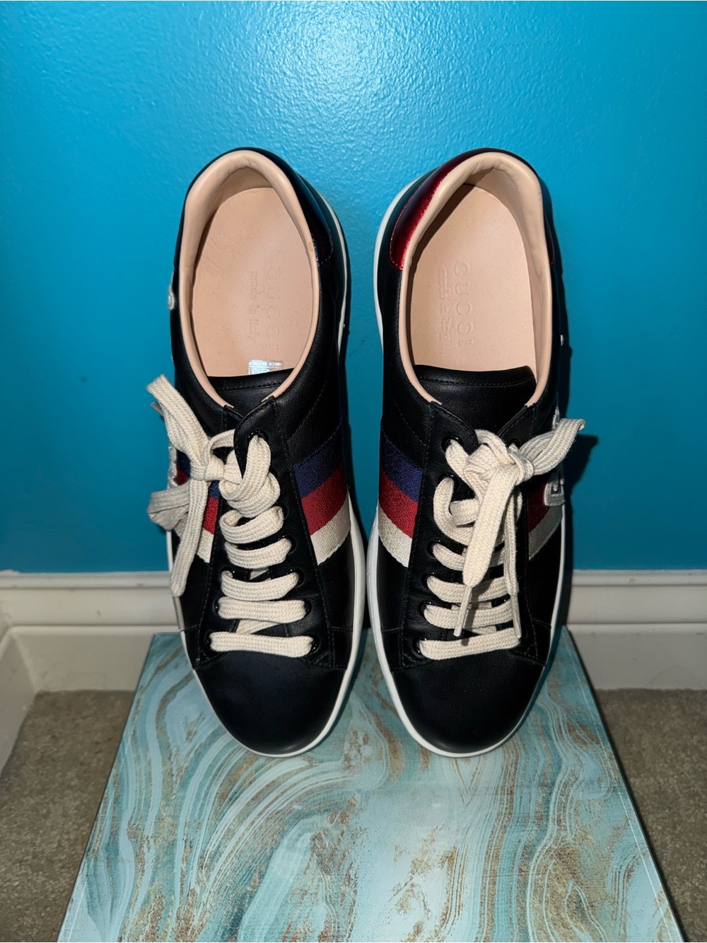Vintage Gucci Black Leather Low-Top Sneakers with Red & Blue Stripe
